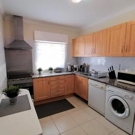 Bel 2 Au Coeur D'albufeira, Proche De La Magnifique De Oura Et Des Loisirs *